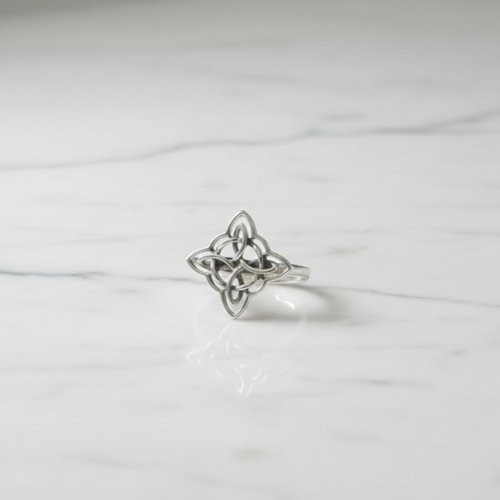 Anillo Nudo de Bruja Plata 925